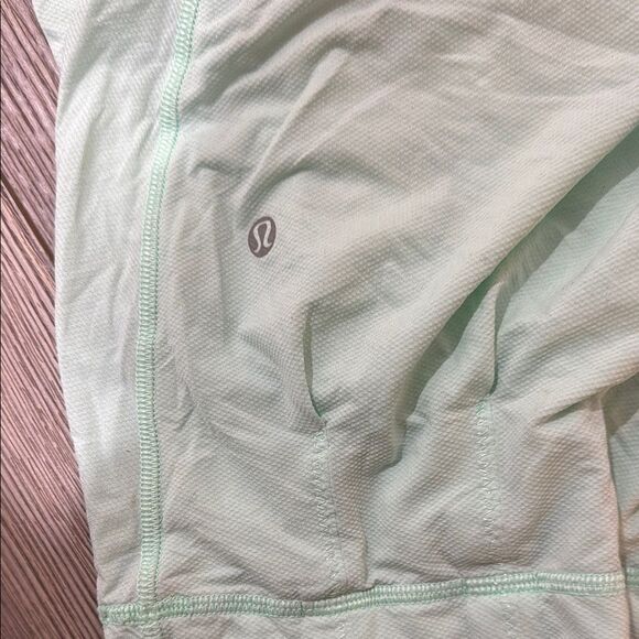 Lululemon Flow & Go Atlantic Tank Size 2 - Picture 7 of 7